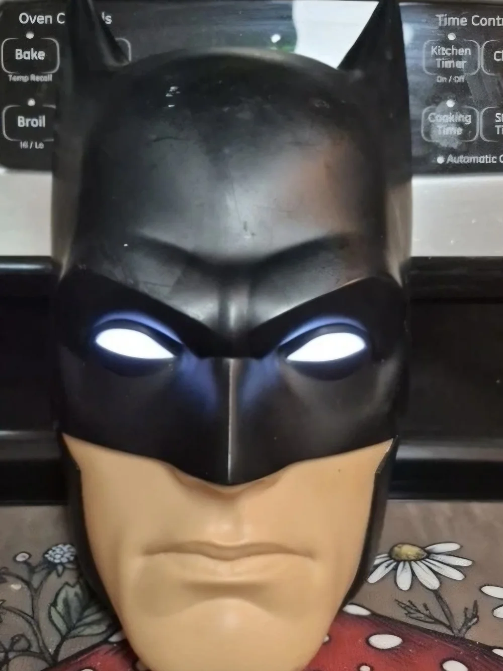 DC Comics Batman Light-Up Mask - Black